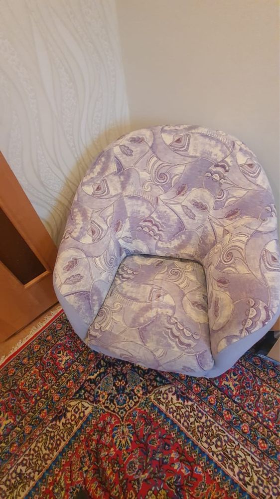 Продам диван и 2 кресла