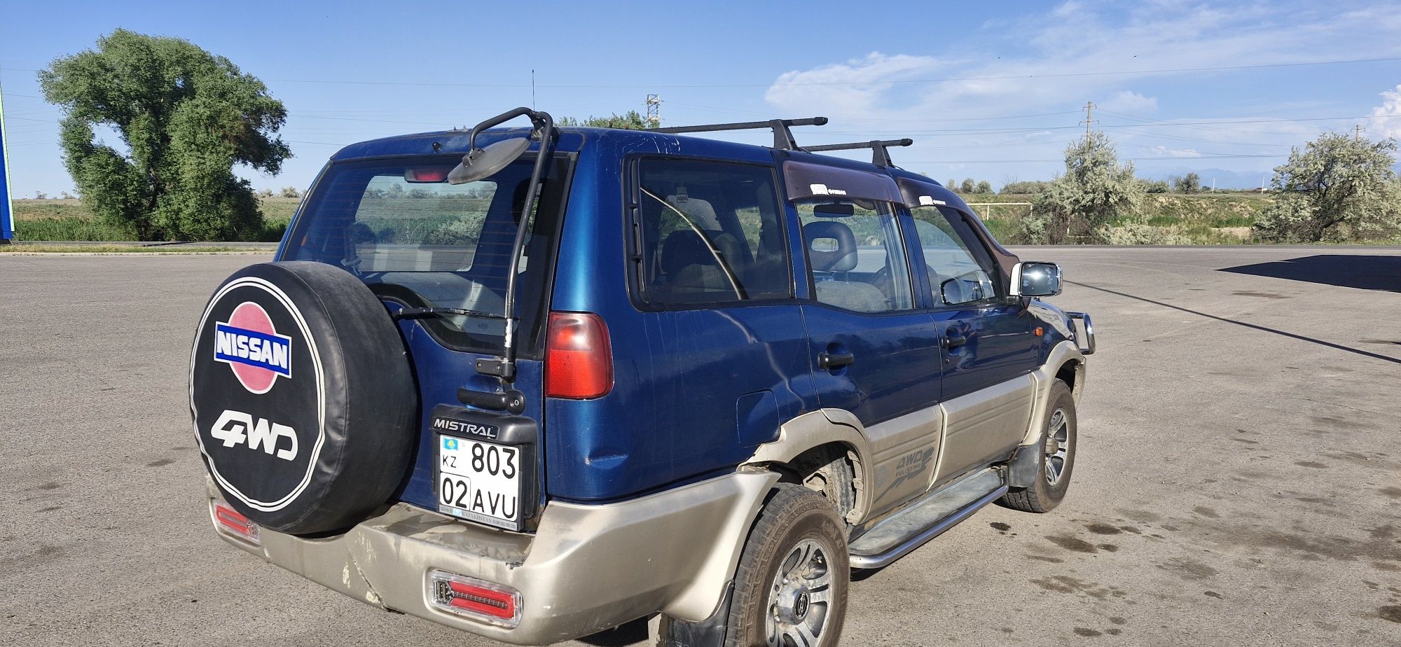 Нисан Мистраль 1997г 2.7