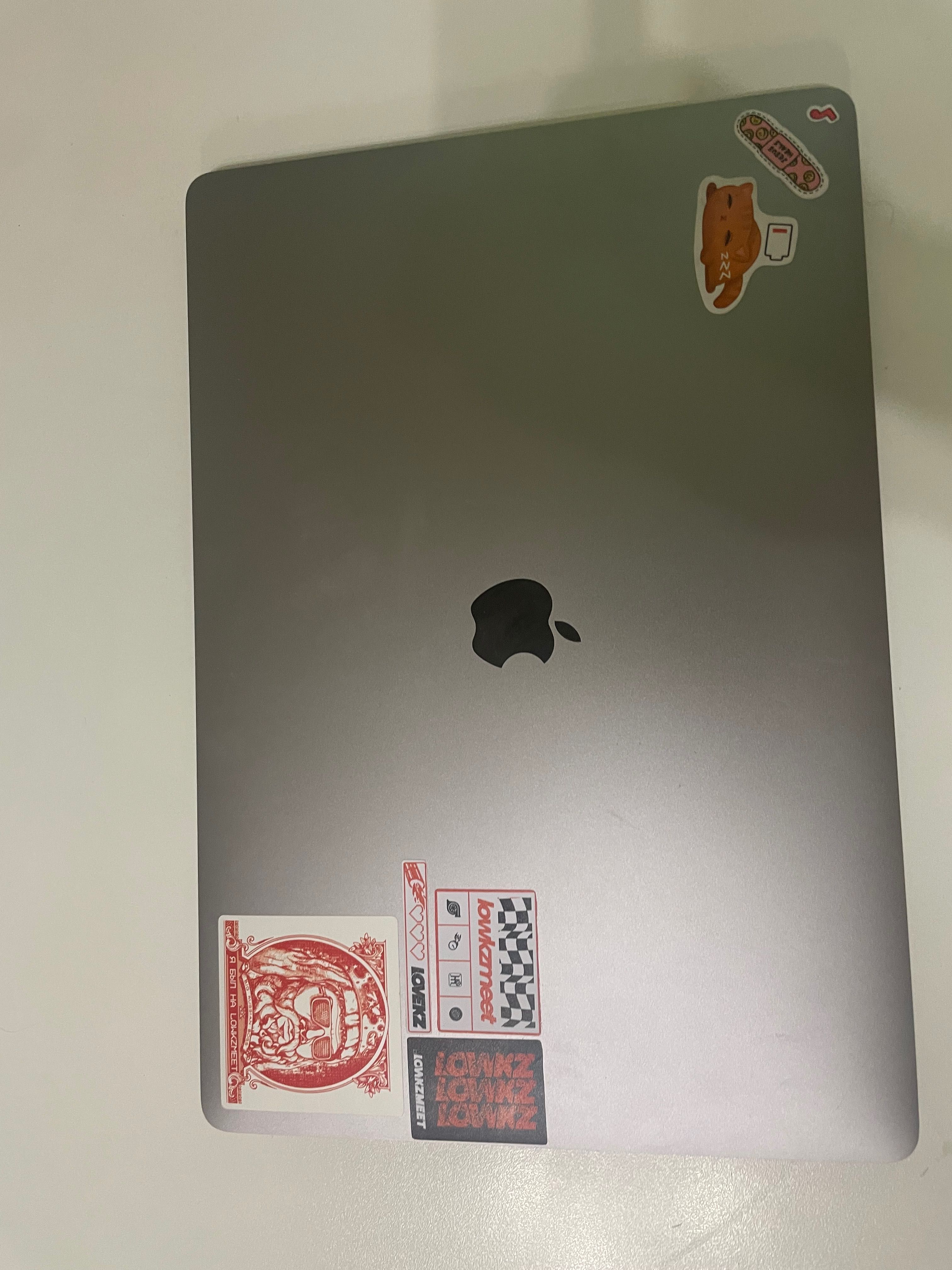 MacBook Pro 17 2019