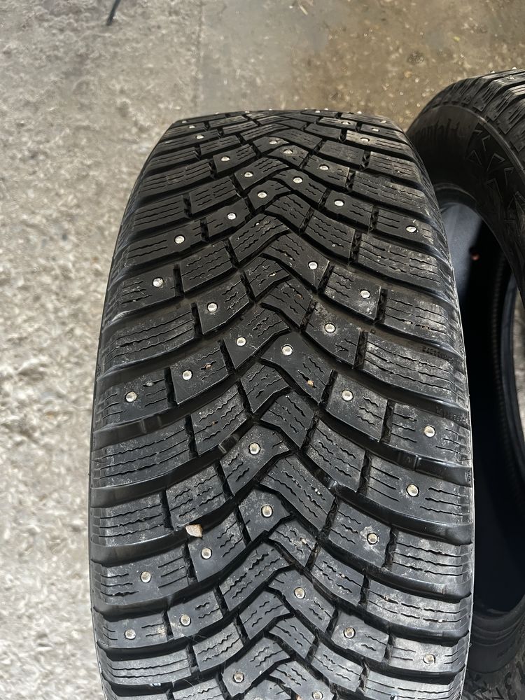 Продам шипованную зимннюю резину Continental Ice Contact 3