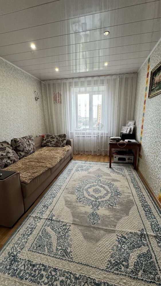 Продам 3 комнатную квартиру район 6 школы