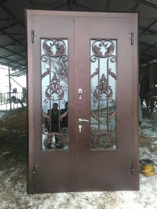 Изготовление металлических дверей