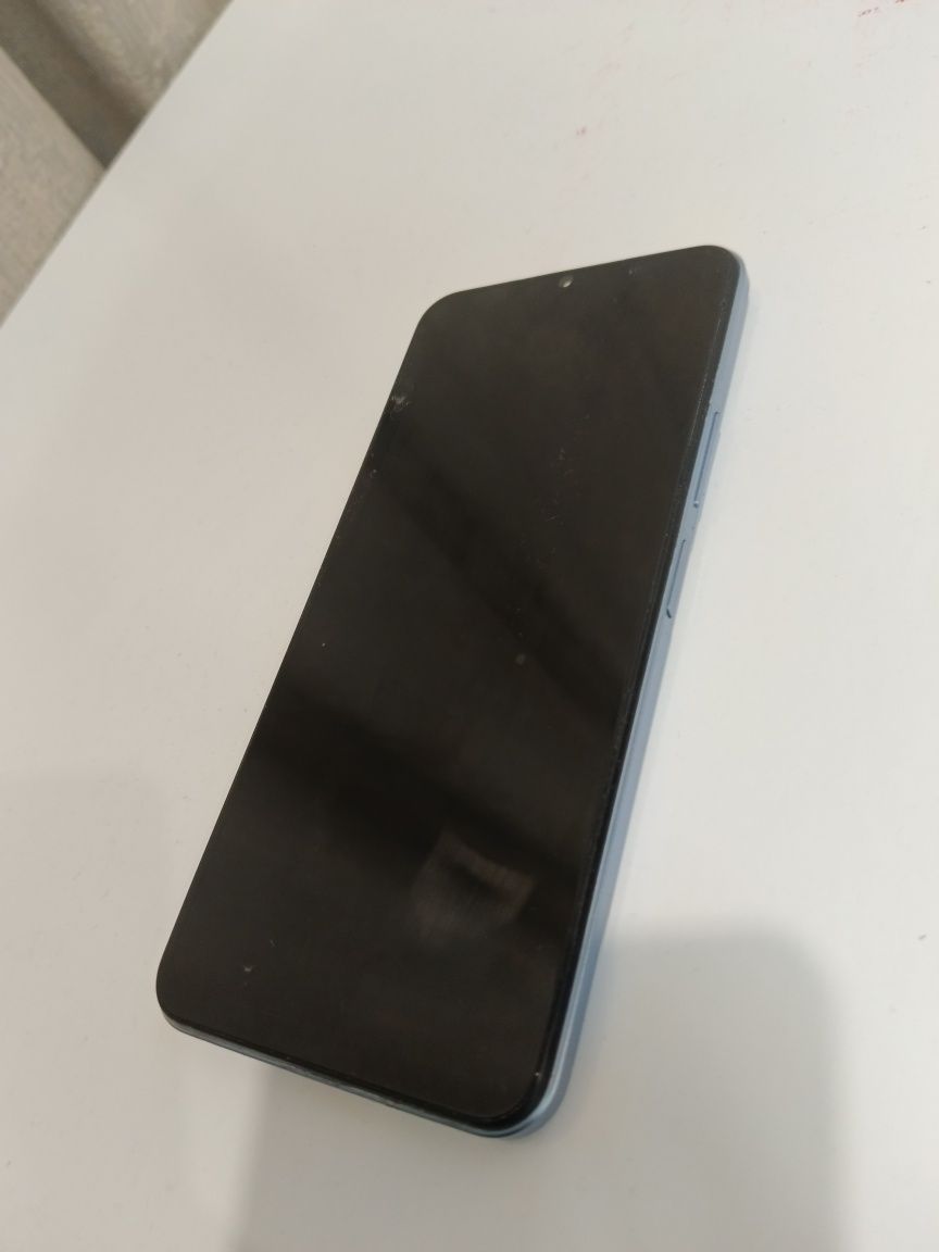 Продам смартфон Vivo 33s