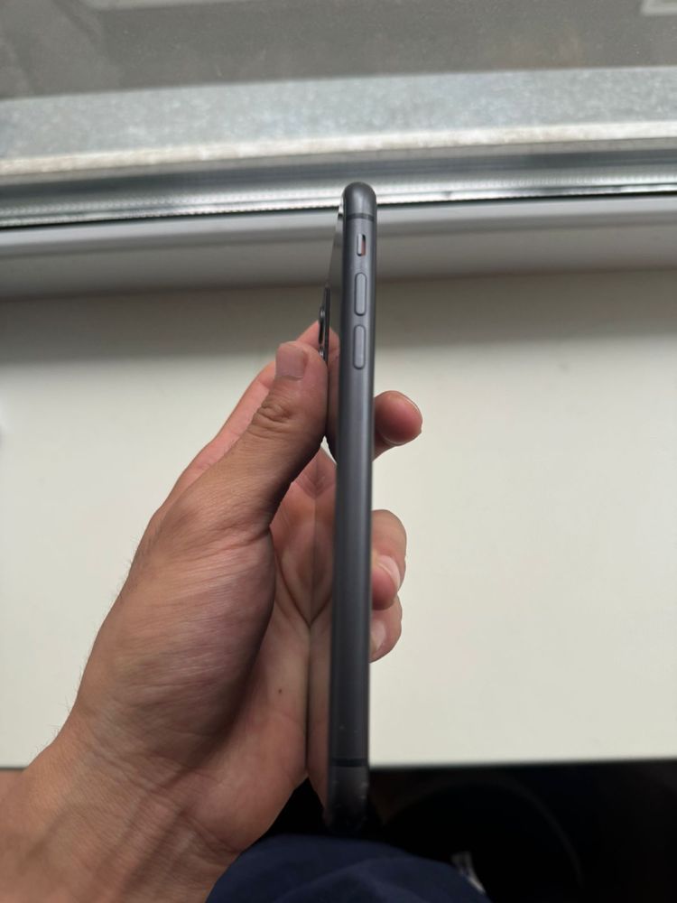 Iphone 11 black 64gb
