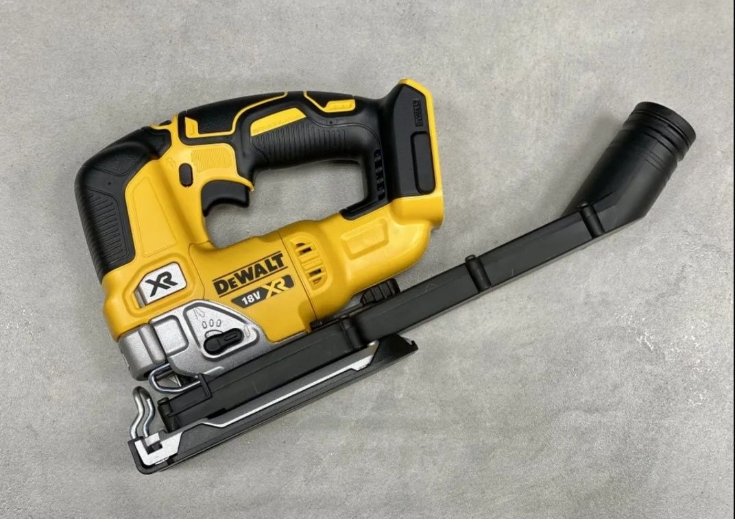 Лобзик аккумуляторный DeWalt DCS334N