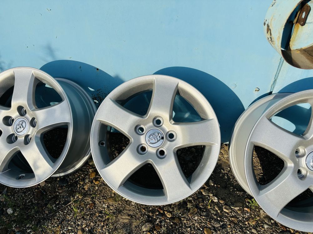 Продам диски от камри 35