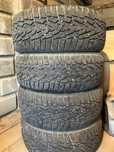 Продаются зимние шины R17 шипы NOKIAN