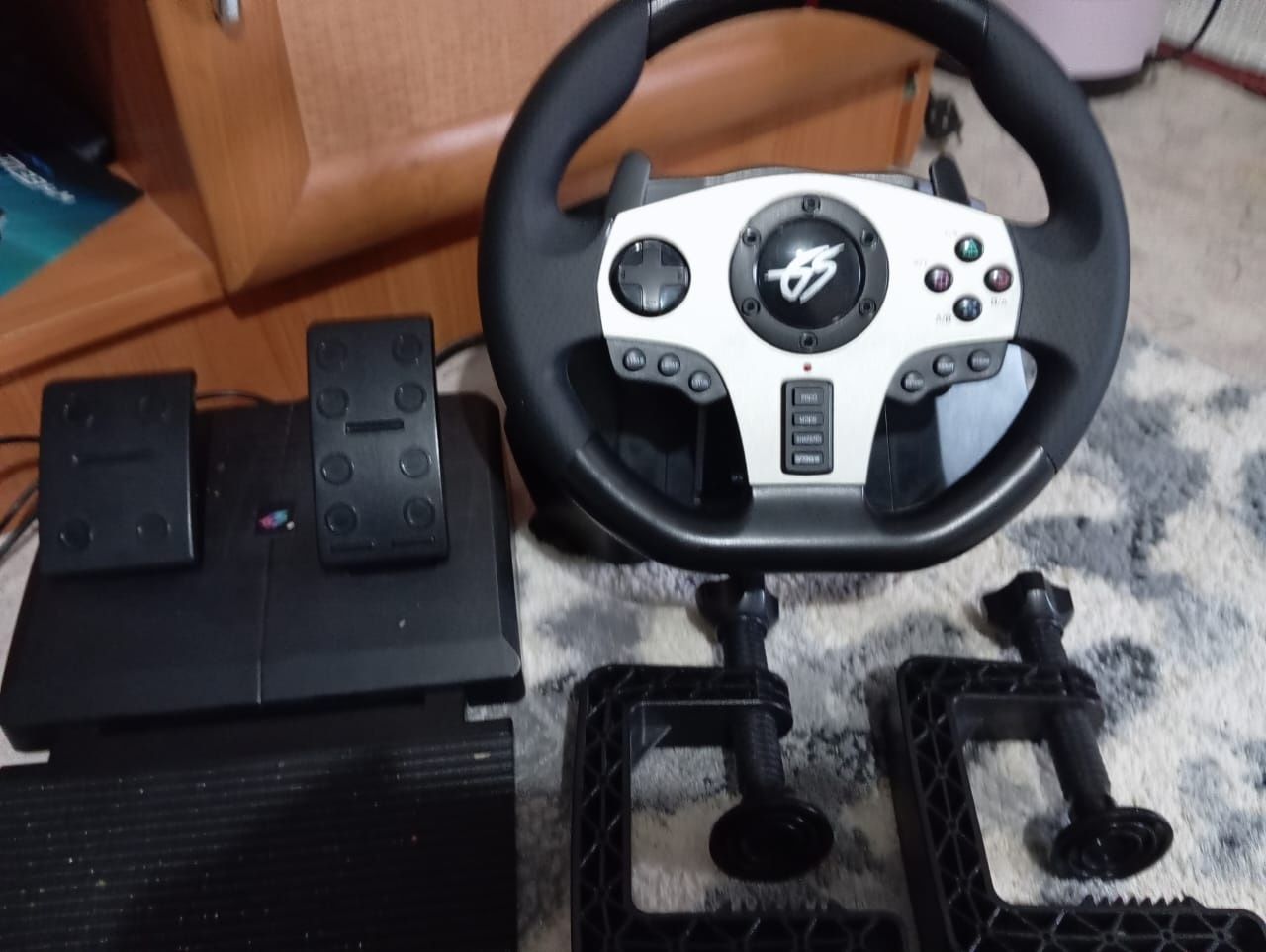 Продаю Игровой руль