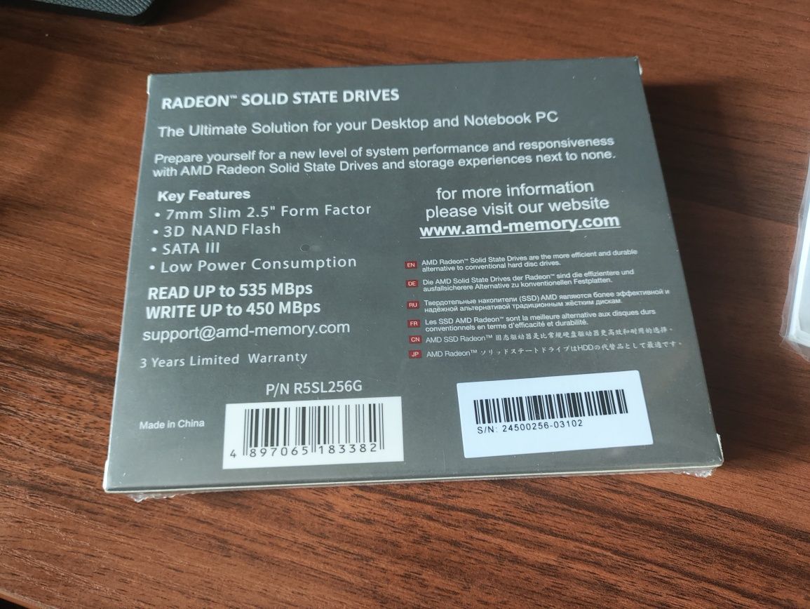 Новые, SSD 256Gb. Radeon