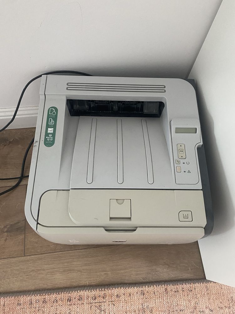 Принтор HP LaserJet P2055dn ( черно- белый)
