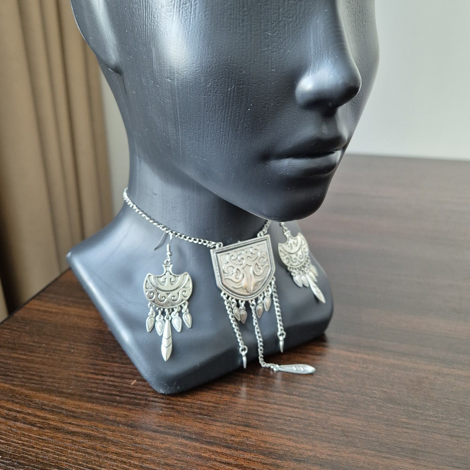 Шашбау, шекелік, алқа, подвеска, серьги, шолпы, сырға, тақия