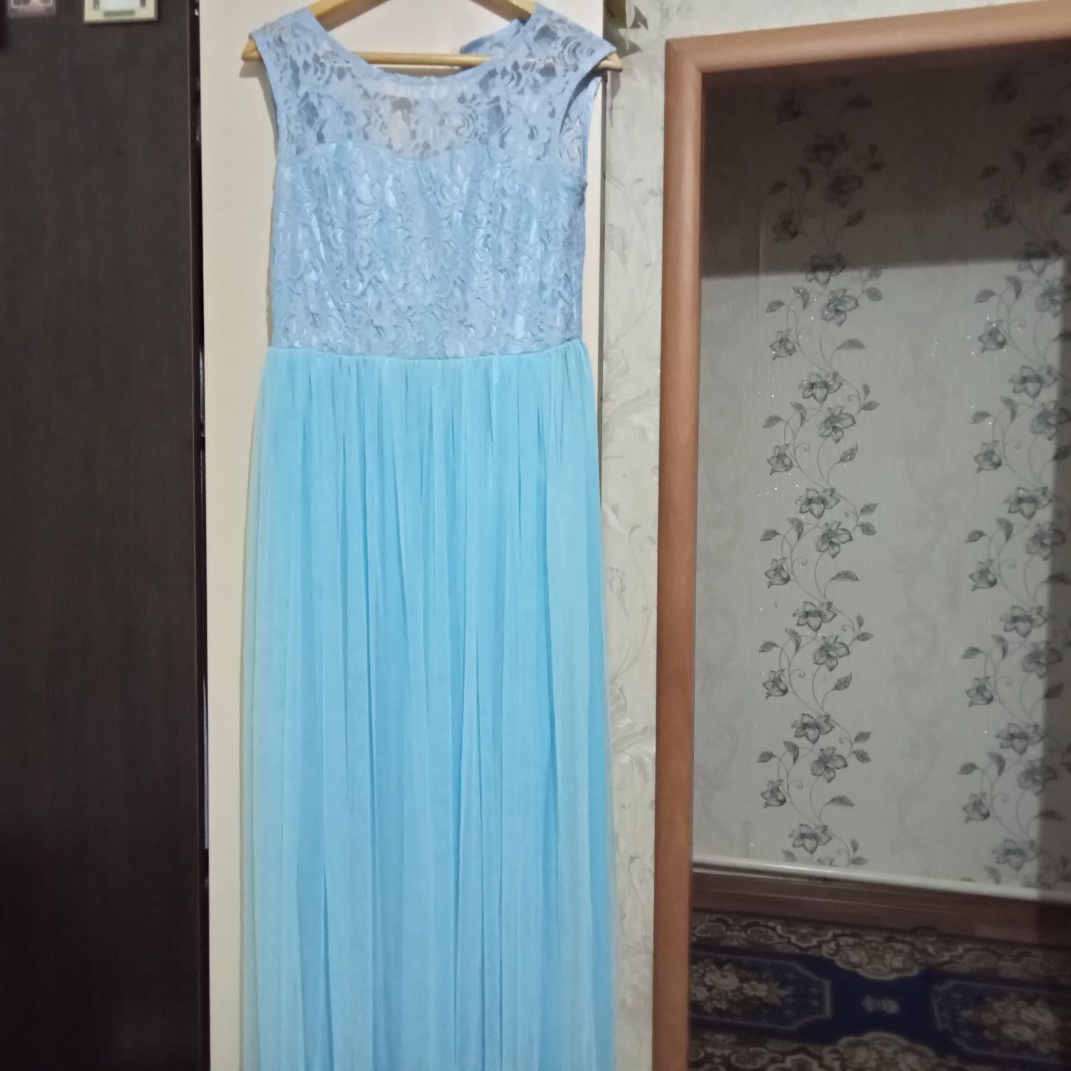 Продам платья за 5000
