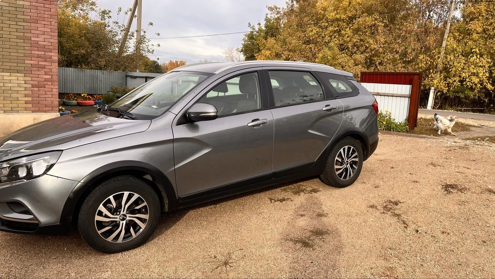 Lasa vesta sw cross 2020
