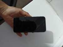 Продам Iphone 8.