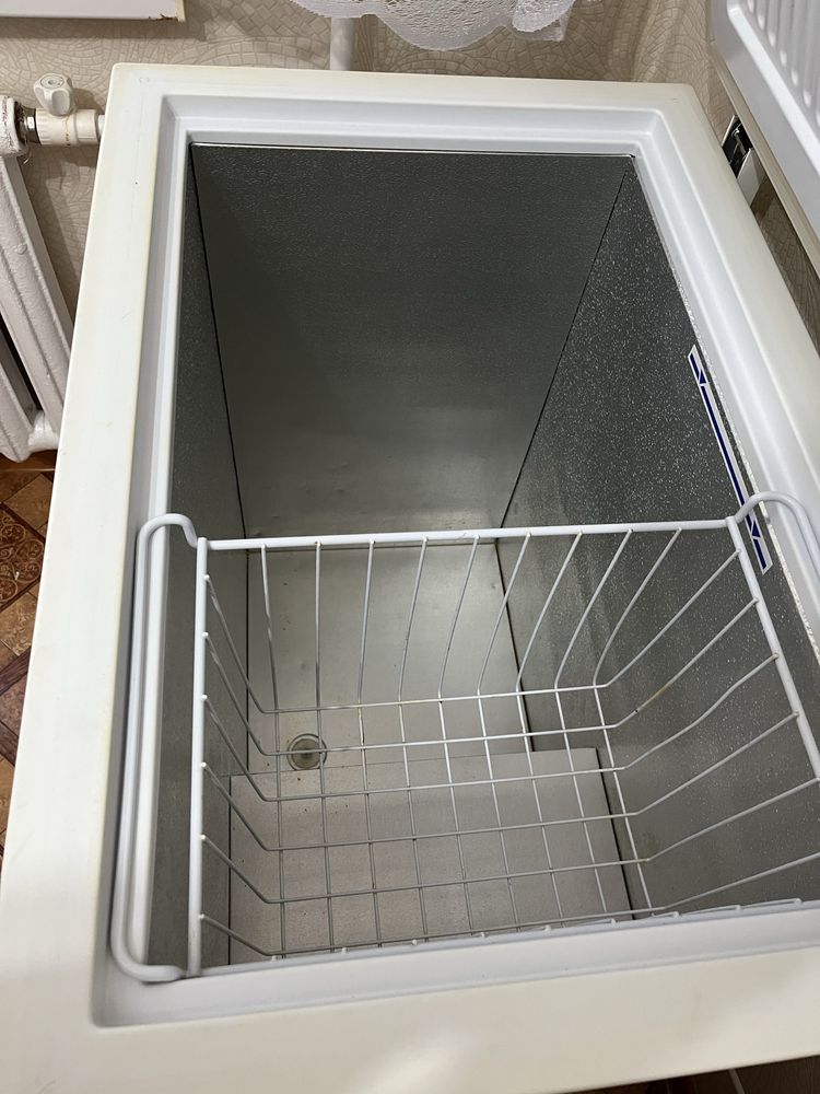 Продам морозильник Бирюса