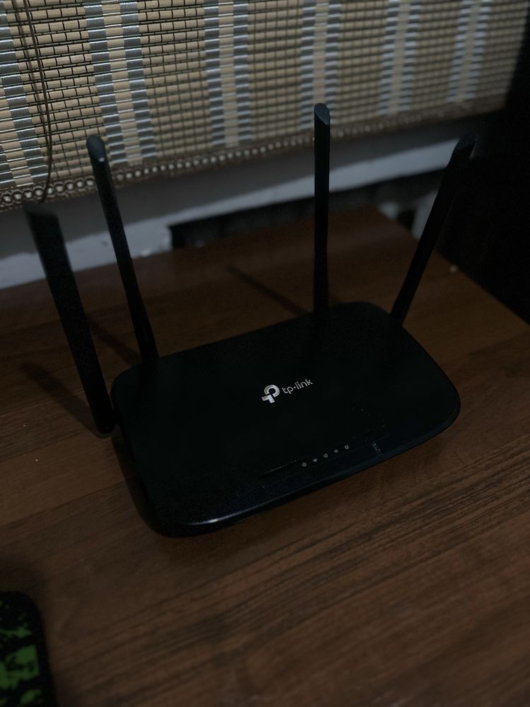 Wi-Fi роутер TP-LINK Archer VR300