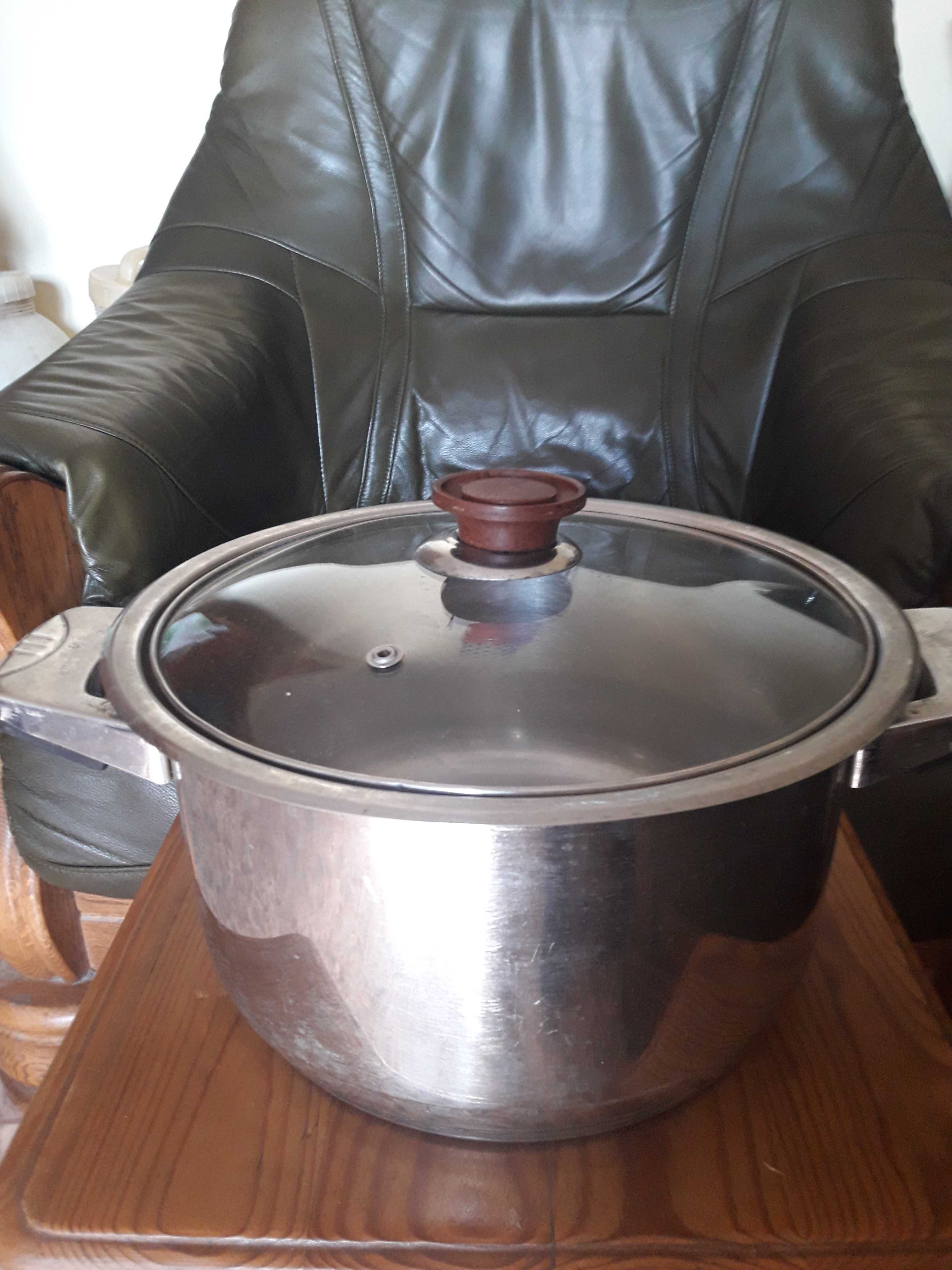 сковороды  с крышкой 6 штук, казаны
