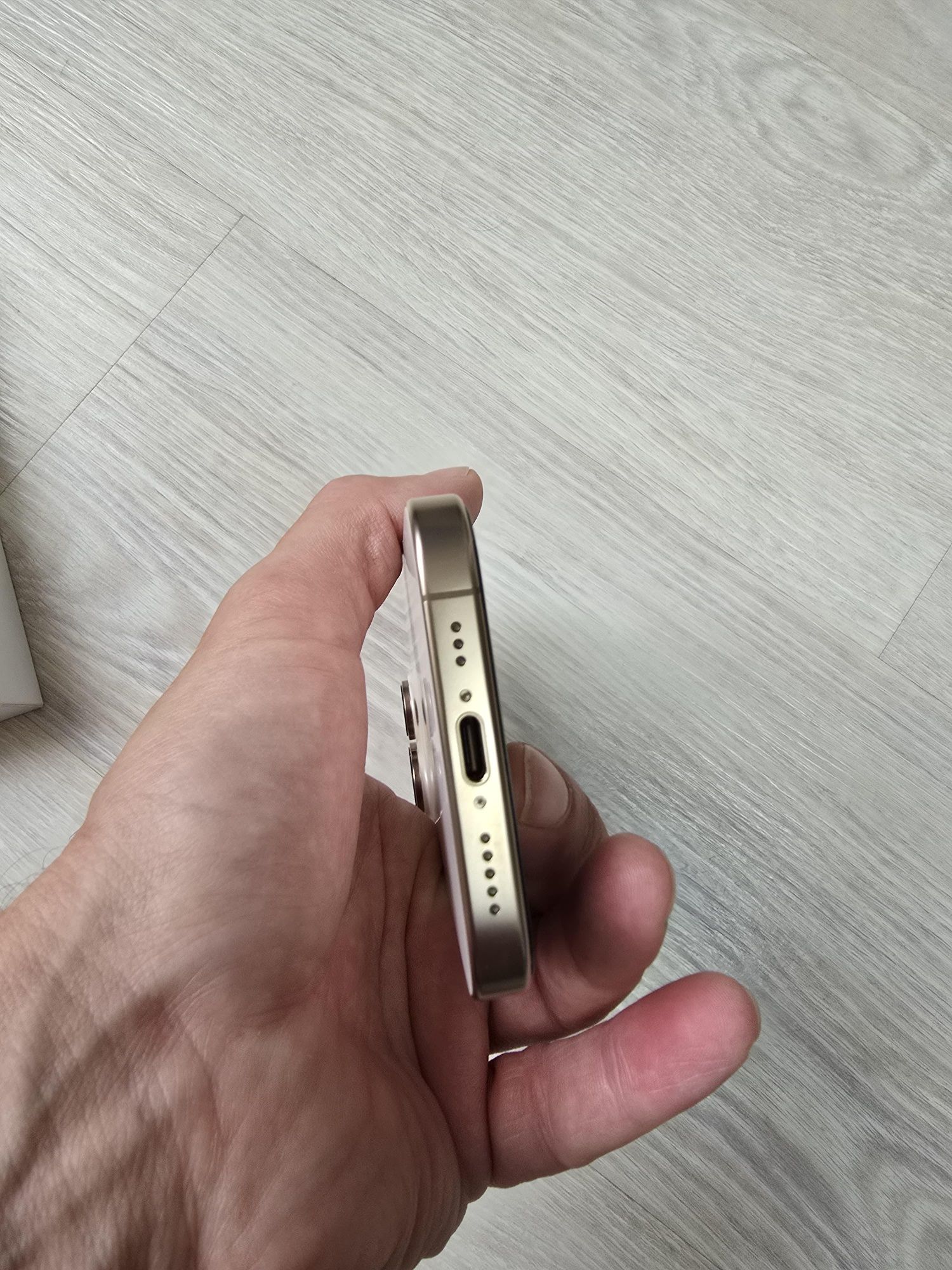 Iphone 16 Pro 256Gb Desert Titanium