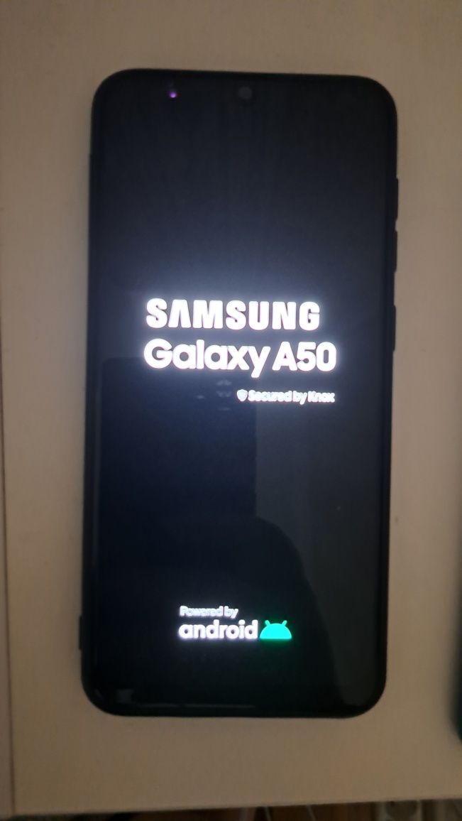 Продам смартфон Samsung