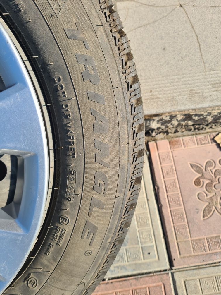Продам шины с дисками nissan