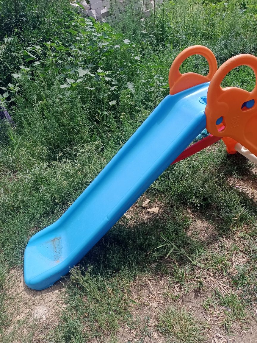Продам горку игровую