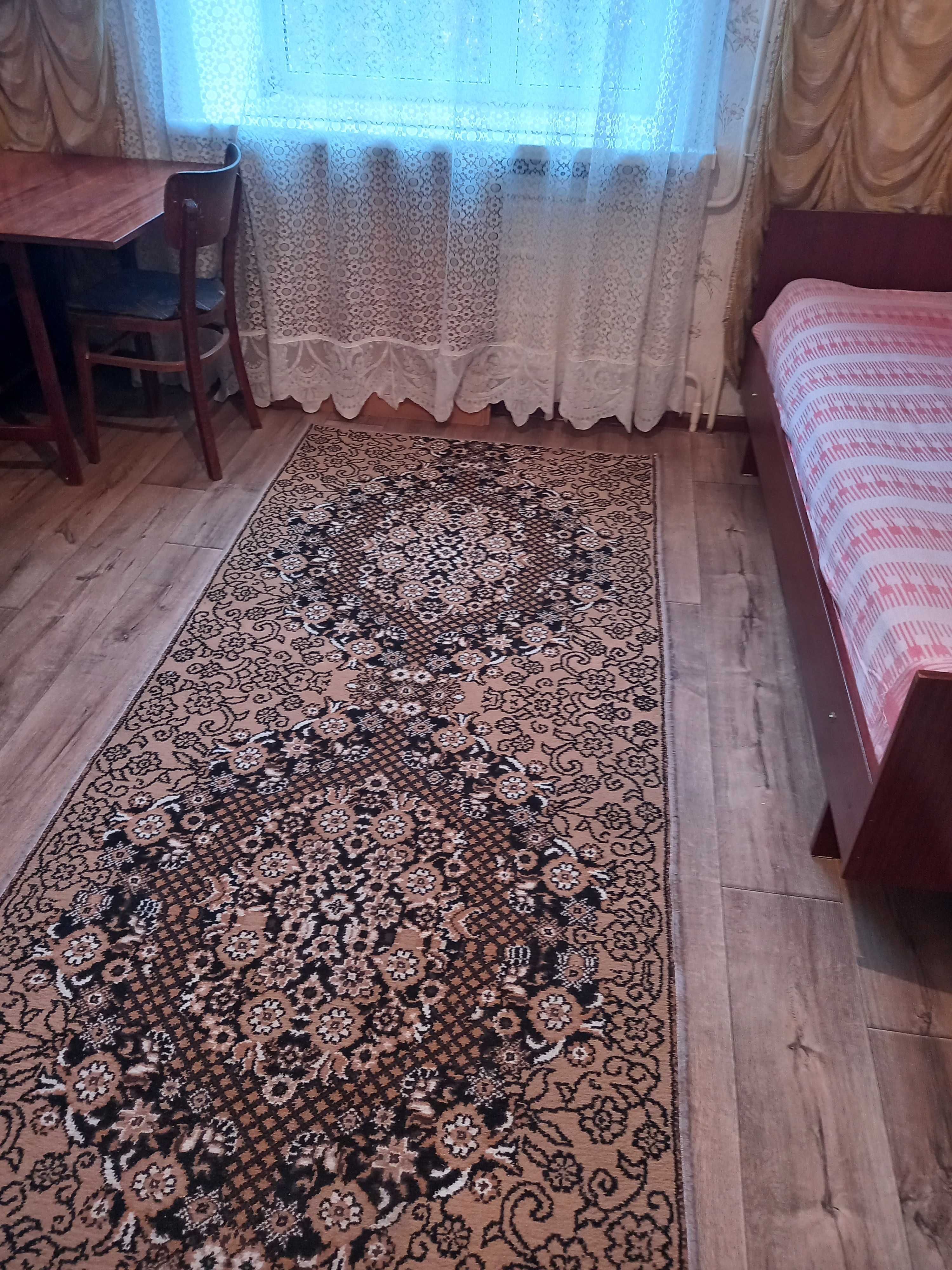 сдаю 2х комнатную квартиру  женщине можно мужчине