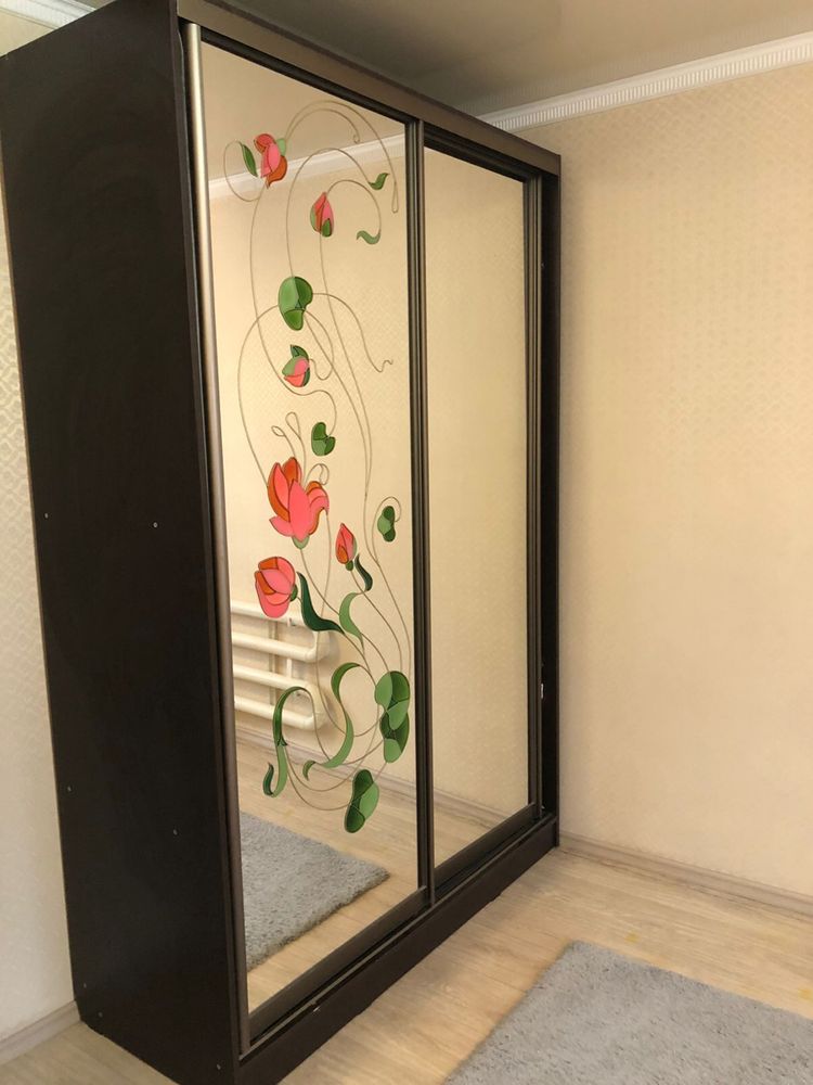 Шкаф в отличном состояний