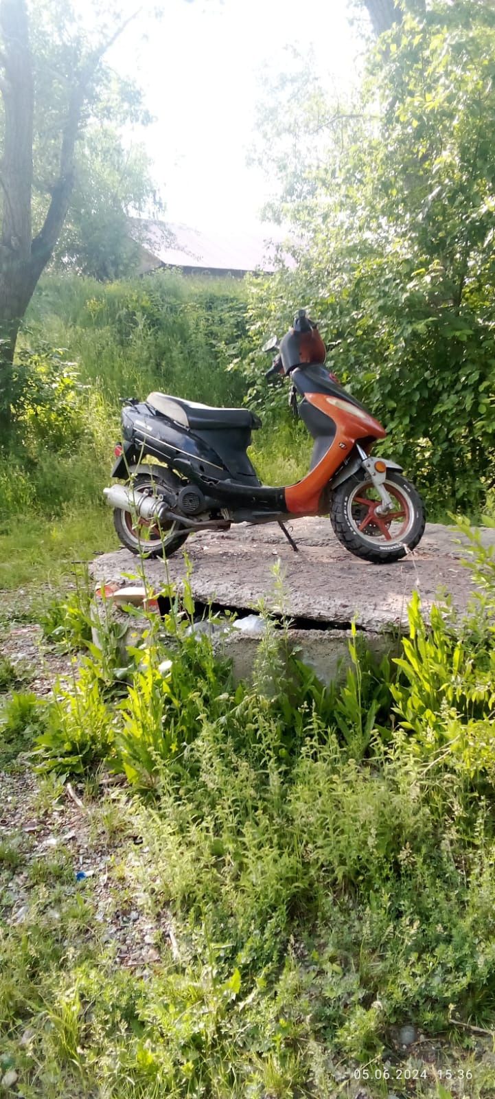 Мопед шторм СЛ. Продам срочно!!! Торг