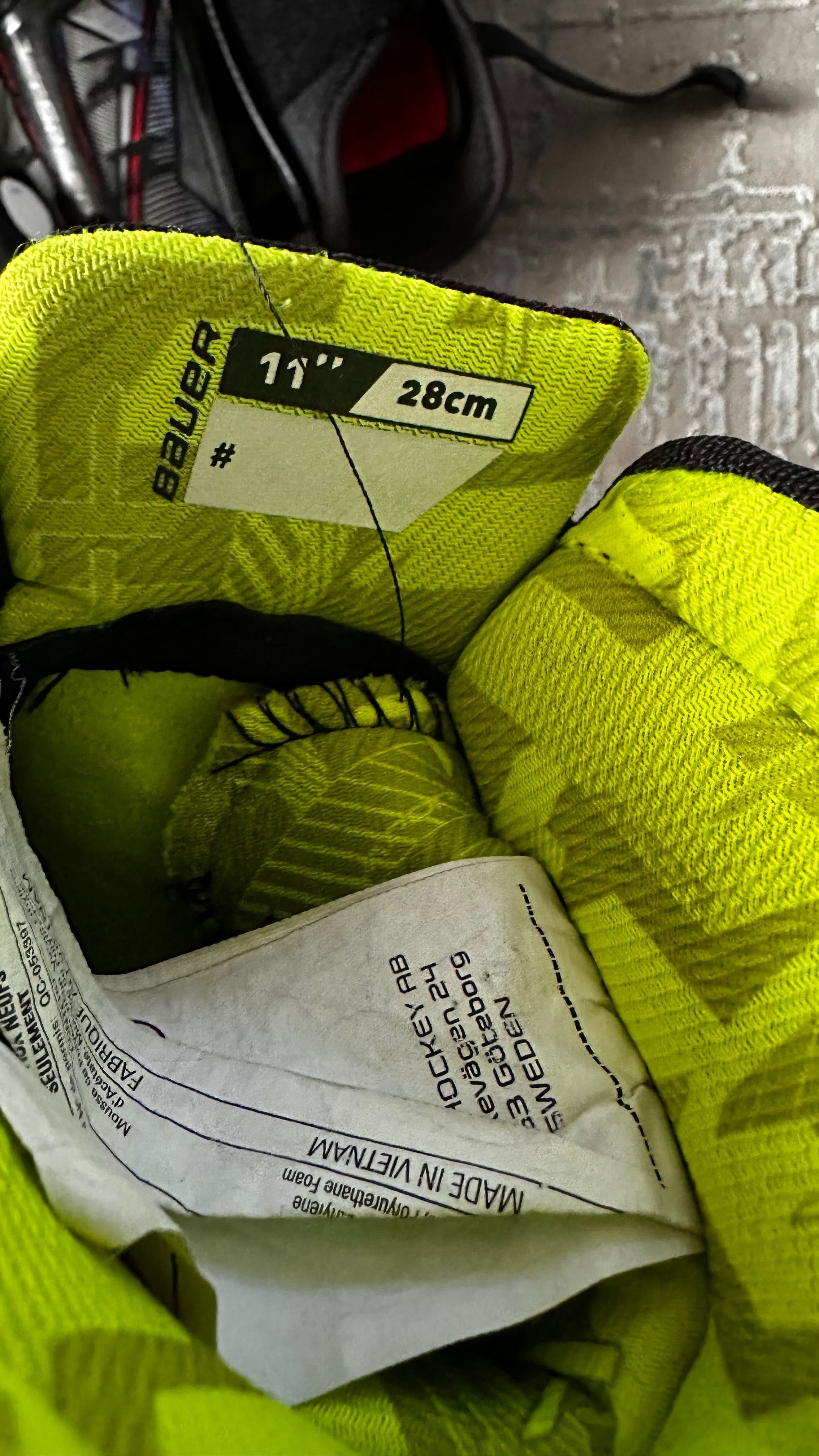 Краги хоккейные BAUER S22 VAPOR 3X JR на 8-10 лет