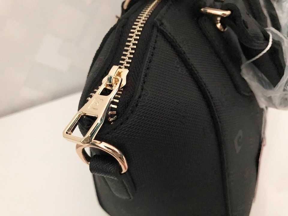 Сумочки Pierre Cardin