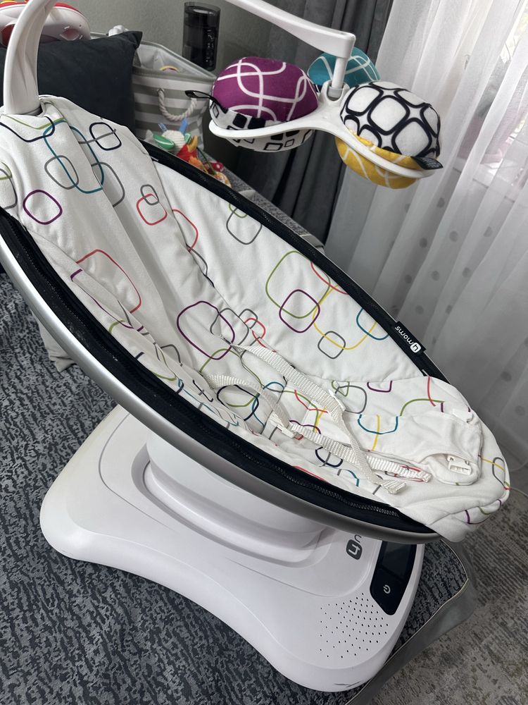 Качеля 4moms в отличном состоянии