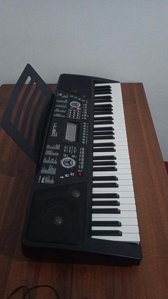 Синтезатор DENNDEK610