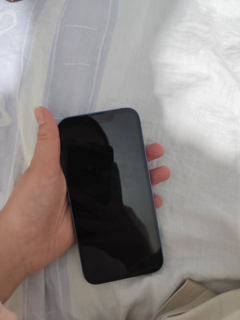 IPHONE 13 Б/у торг есть