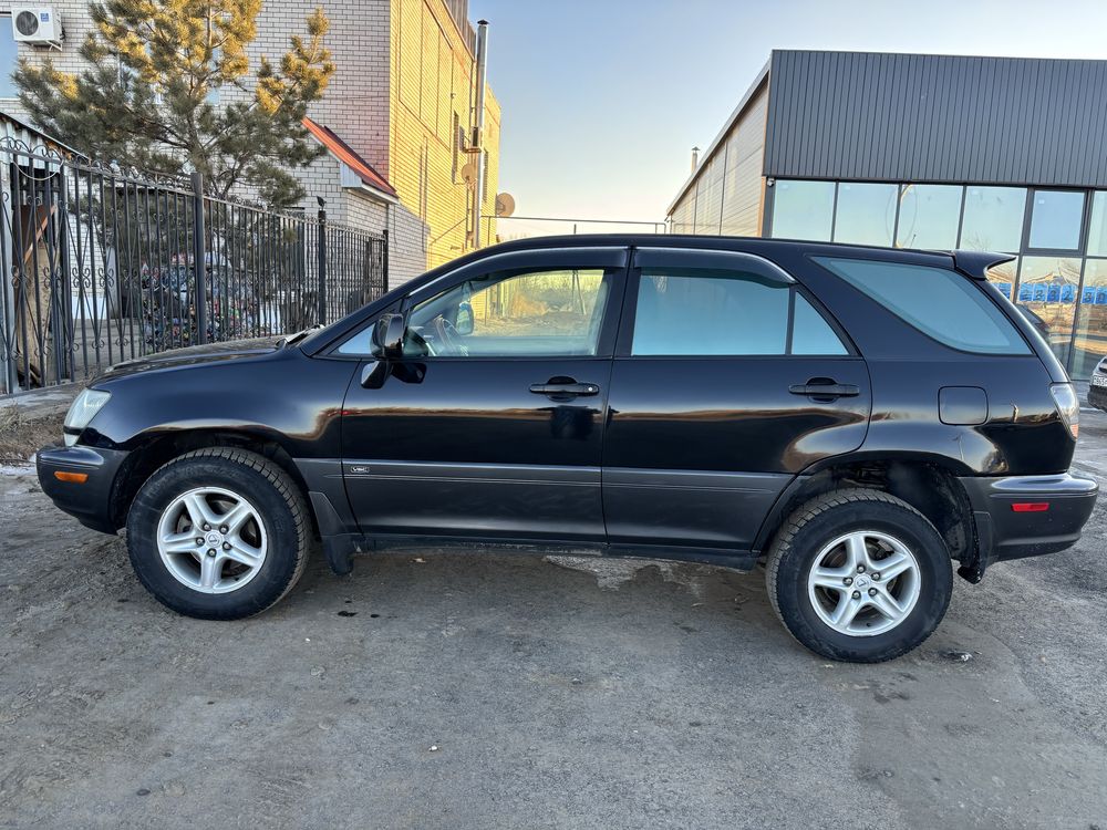 Продам Lexus RX 300