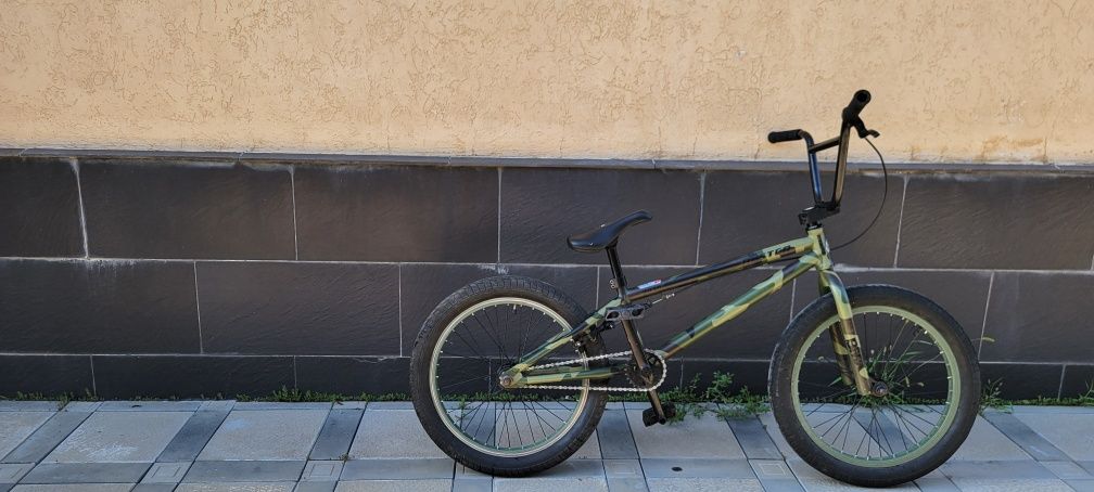 Велосипед трюковой BMX