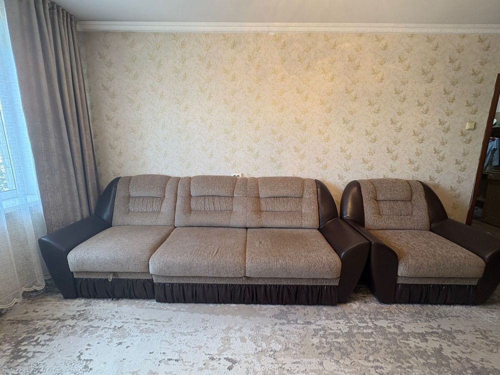 Продам диван в хорошем состоянии