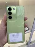 Vivo Y100.