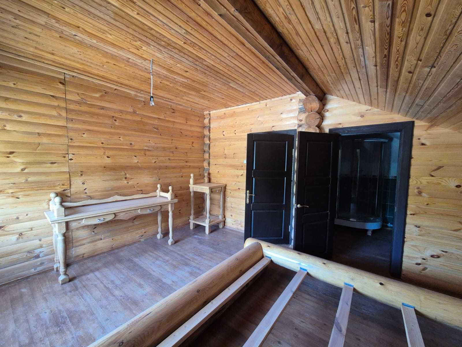 Продам дом из сруба на 2 хозяина, 2 этажа.