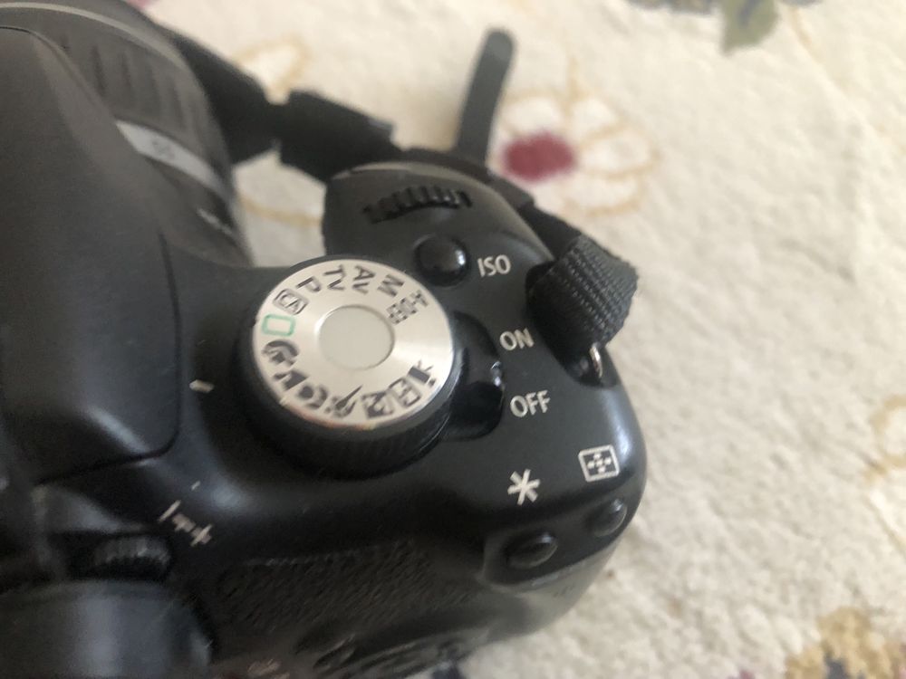 Продается почти новый Фотоаппарат Canon EOS 500D
