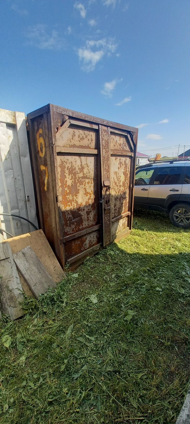 Продам контейнер,5т