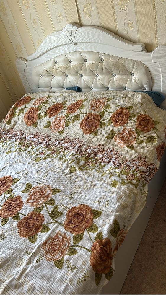 Продам кровать б/у