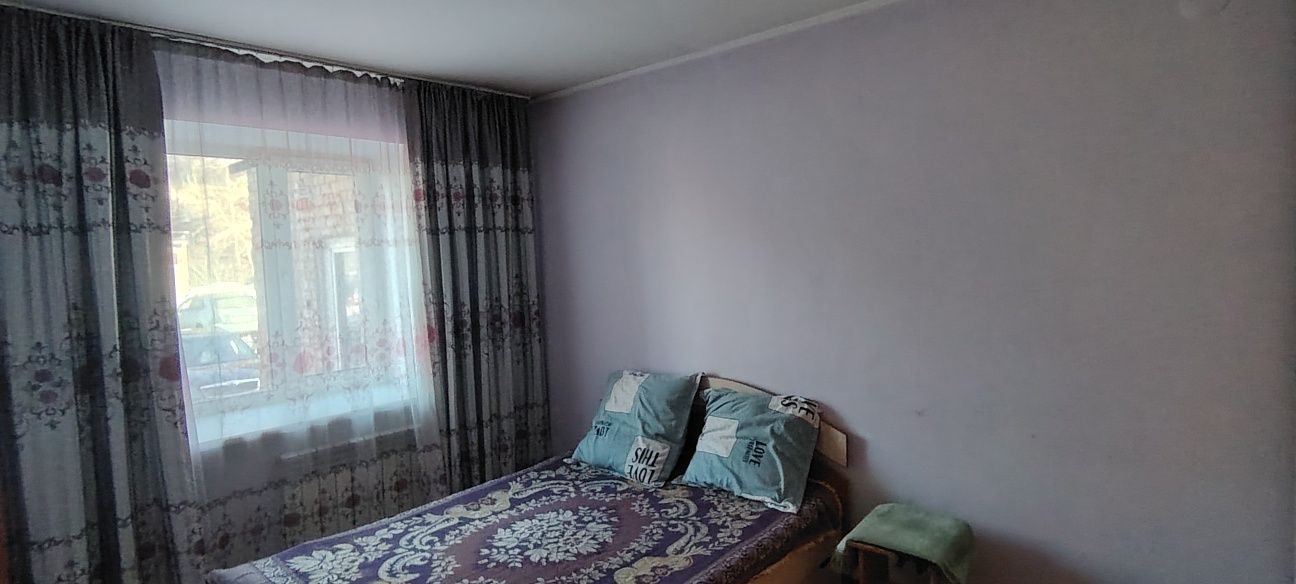 Срочно продам просторную трёхкомнатную.