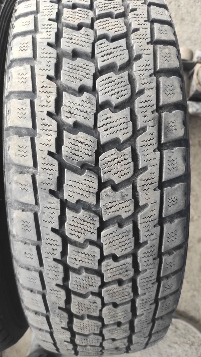 Пара шин 225/65 R17