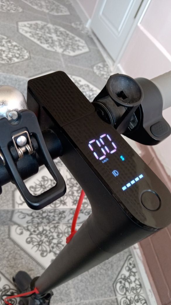 Электросамокат Xiaomi mijia m365