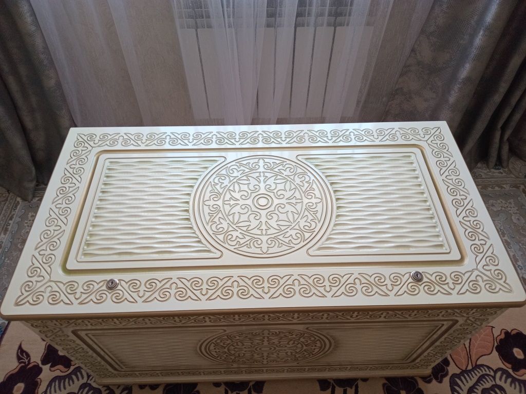 Сандық сатылады !