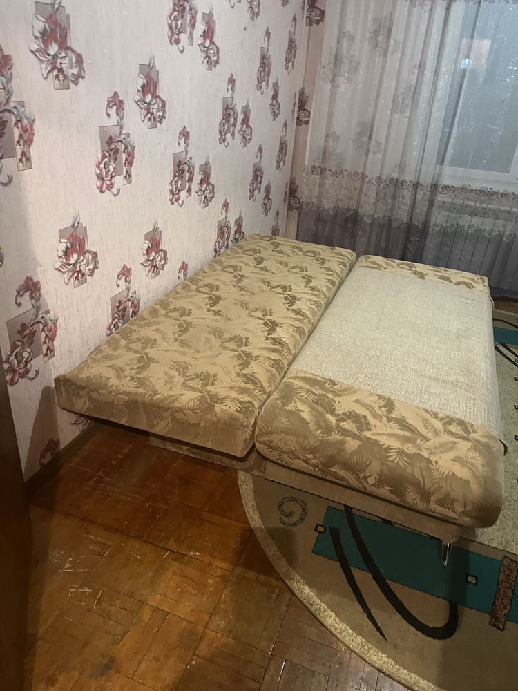 Диваны и кресла в комнаты