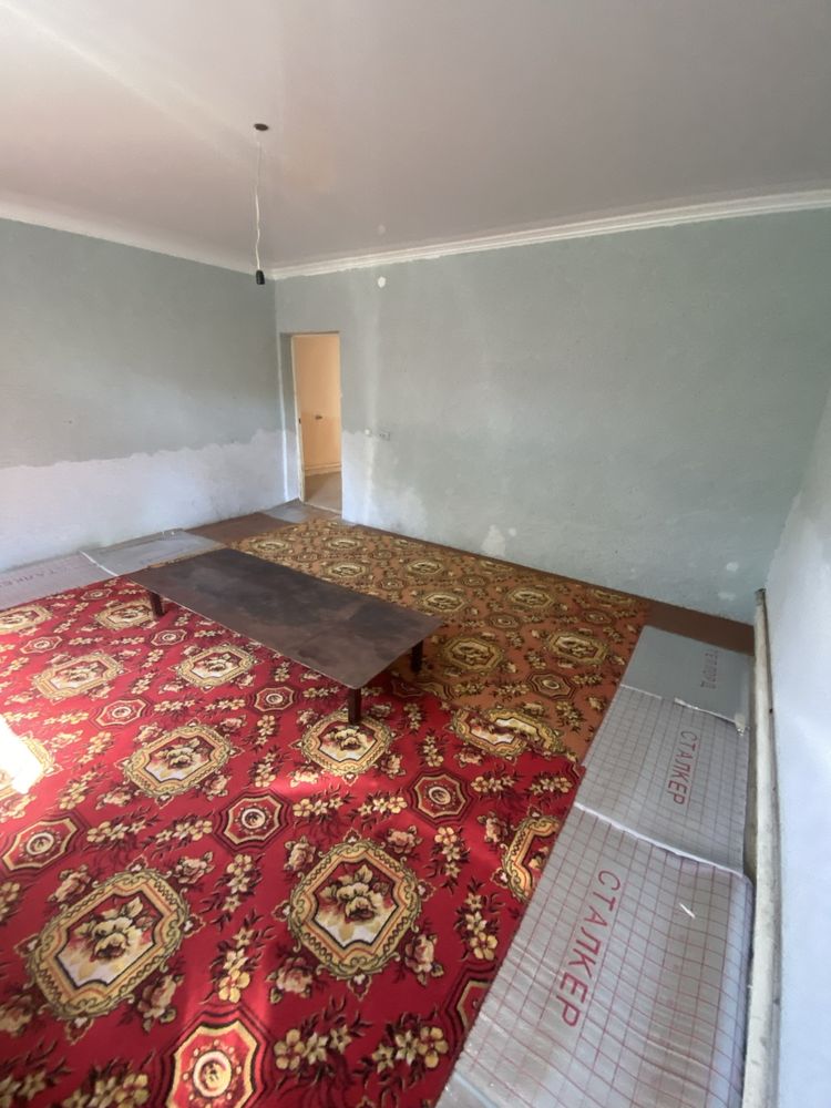 Продам дом в дачном участке .