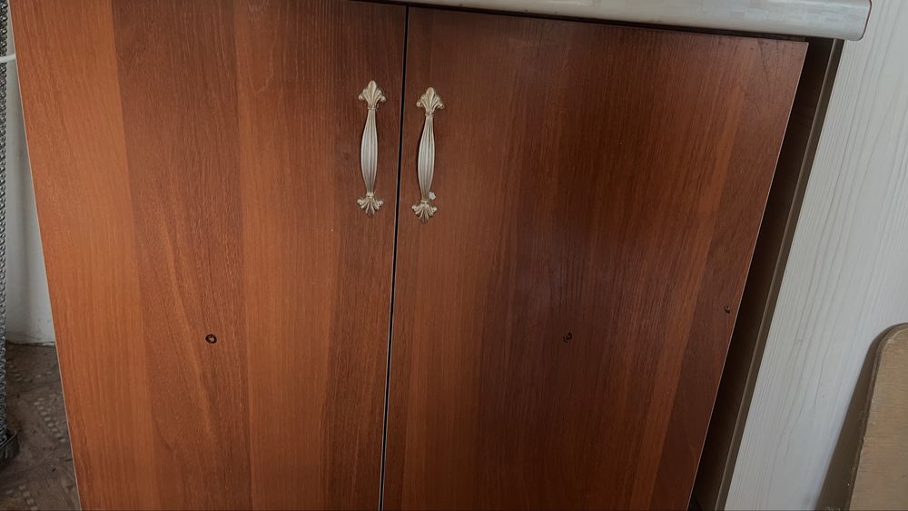 Шкаф продам срочно