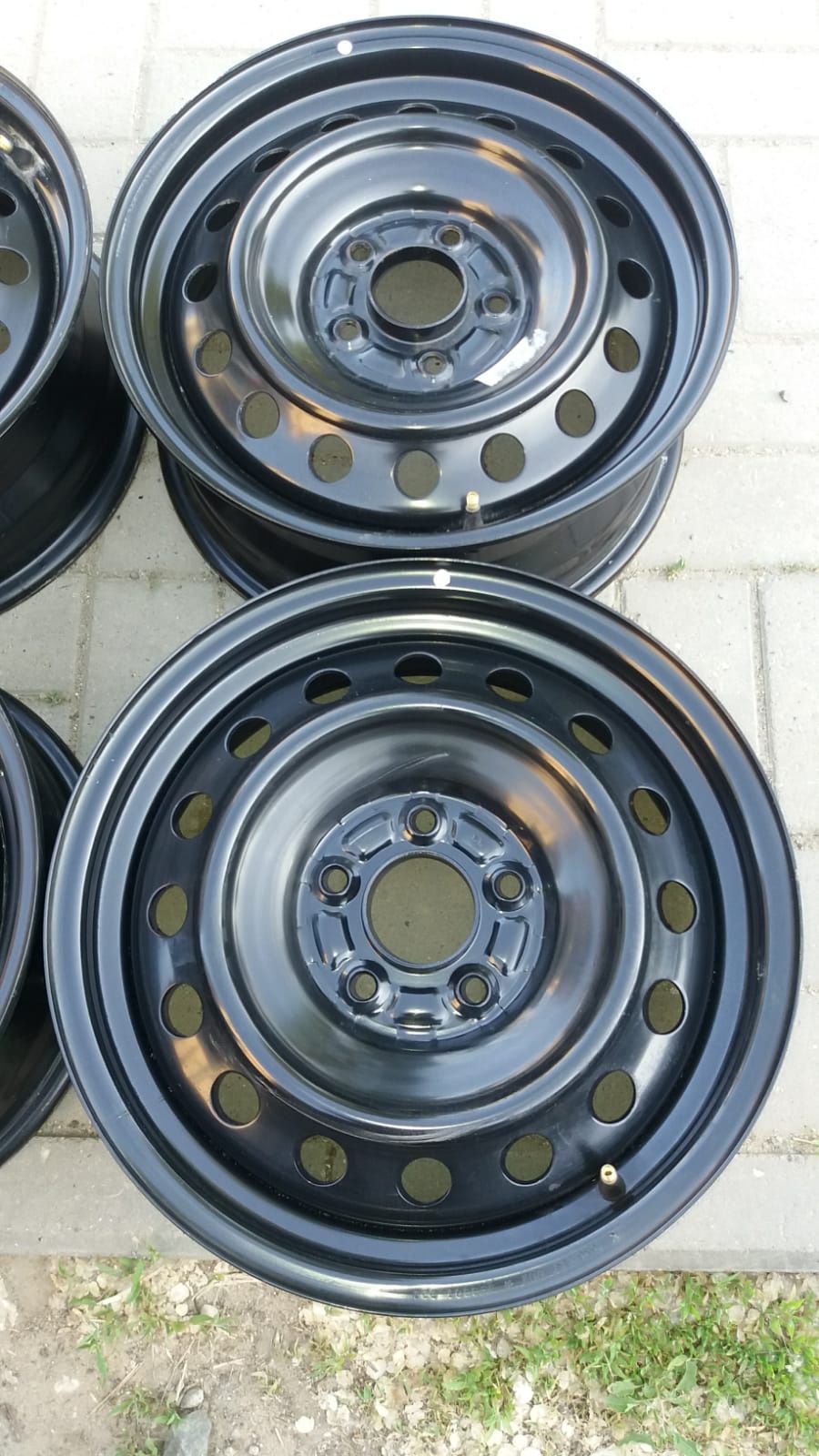 Продам НОВЫЕ  диски R16 на японские автомобили