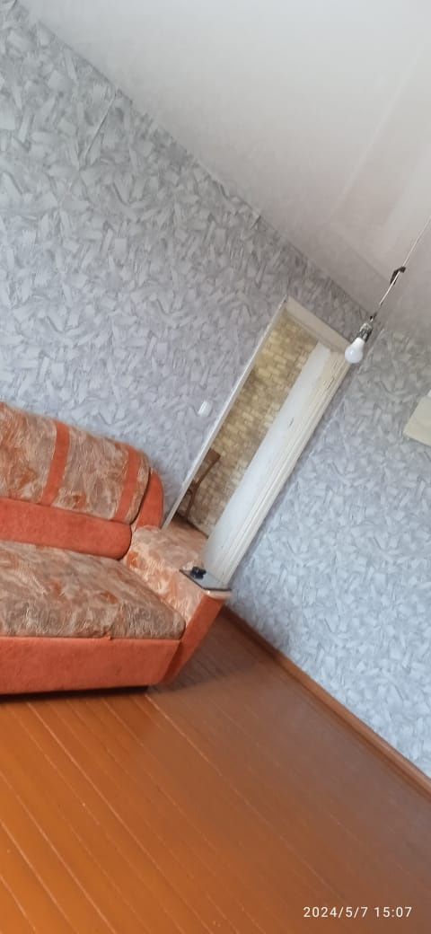 Ақсу қаласында Жаңа еңбекте Үй сатылады,бағасы келісімді